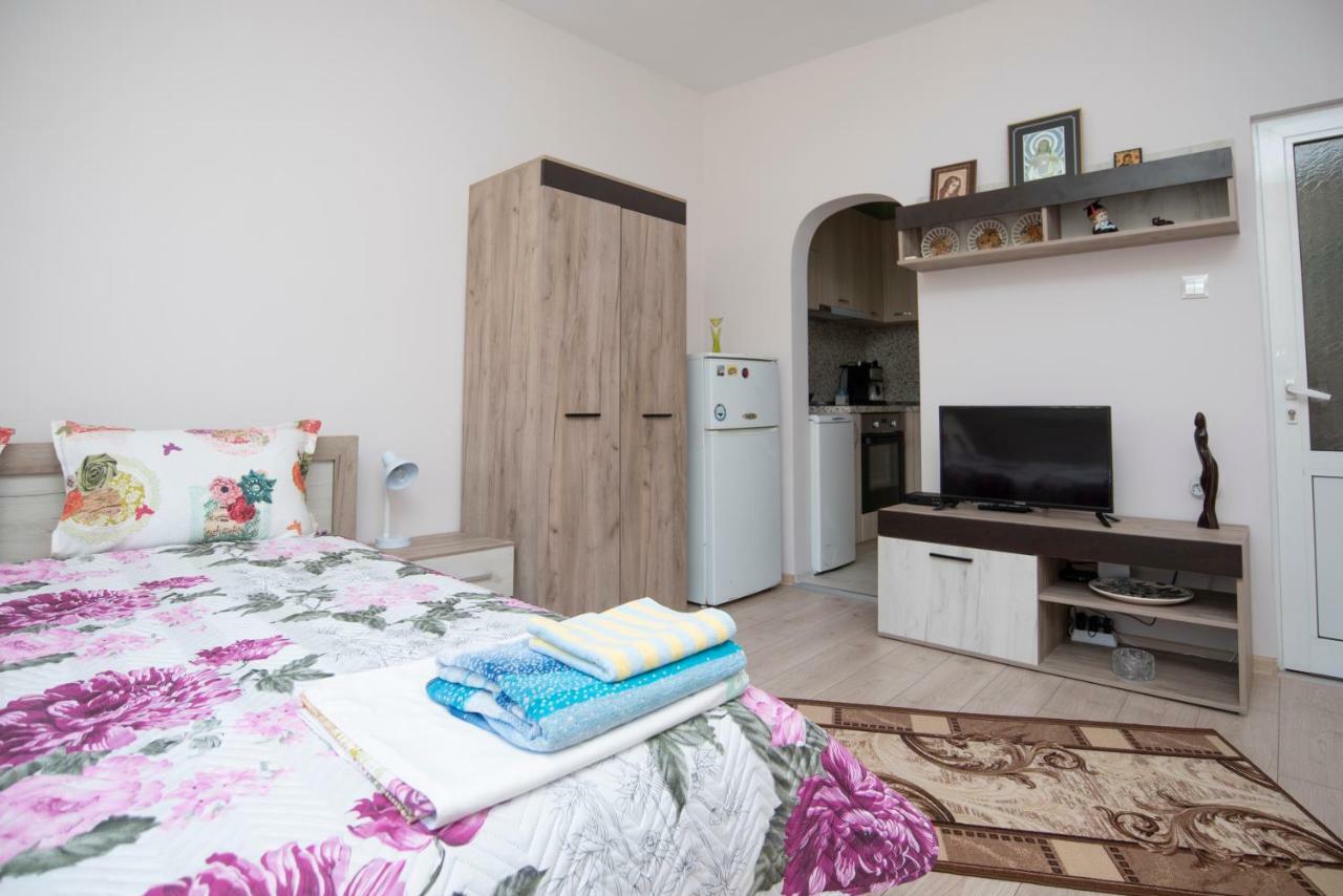 Lynn'S Oasis-Ocean Touch In Core Downtown Διαμέρισμα Μπουργκάς Εξωτερικό φωτογραφία
